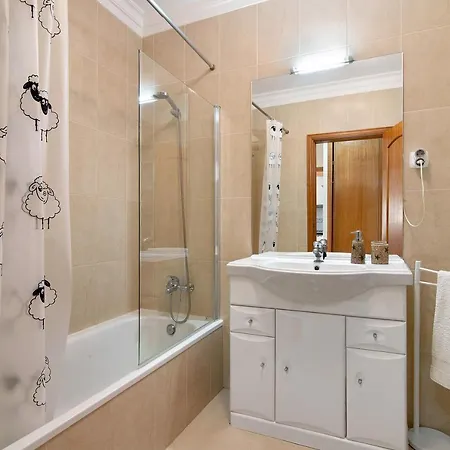 Apartment Lovely One Bedroom Quarteira