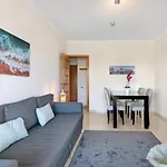 アパート Lovely One Bedroom