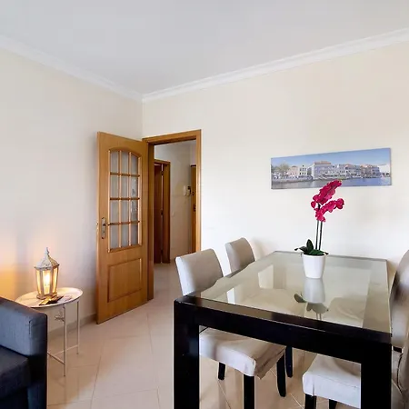 Appartement Lovely One Bedroom Quarteira