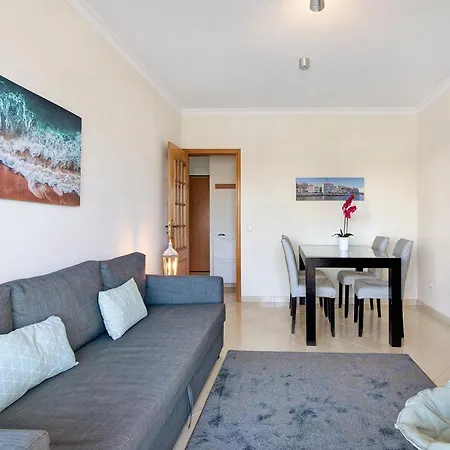 Appartement Lovely One Bedroom Quarteira