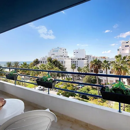 Lovely One Bedroom *